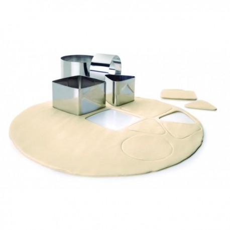 JUEGO AROS DE REPOSTERÍA CON FORMA DE LACOR