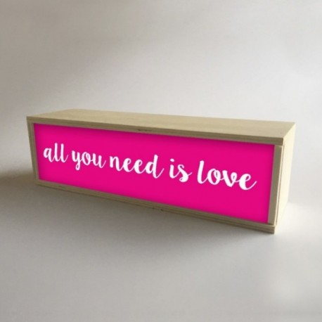 Lámpara Caja de Luz Decorativa en Fucsia con mensaje "All You Need is Love" de 32x9,5cm (fondo 9,5cm)