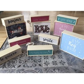 Lámpara de Luz Personalizada en Caja de Madera